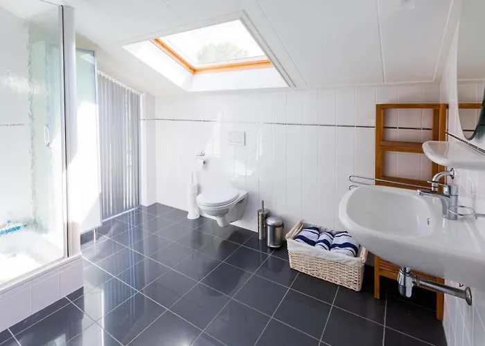 Haringvliet 21 - Noordzeepark With Pool Not Intended For Company Or Work-related Ouddorp